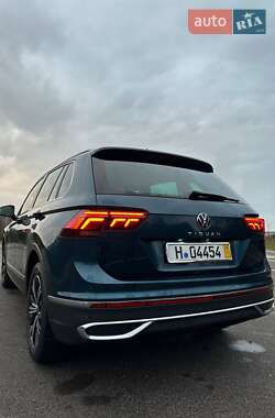 Внедорожник / Кроссовер Volkswagen Tiguan 2021 в Ковеле