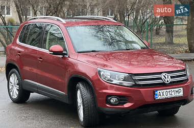 Позашляховик / Кросовер Volkswagen Tiguan 2013 в Харкові