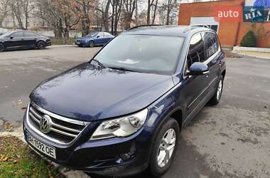 Внедорожник / Кроссовер Volkswagen Tiguan 2010 в Одессе