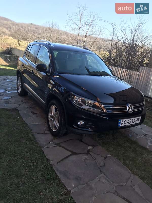 Внедорожник / Кроссовер Volkswagen Tiguan 2012 в Мукачево