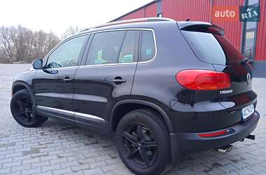 Внедорожник / Кроссовер Volkswagen Tiguan 2014 в 