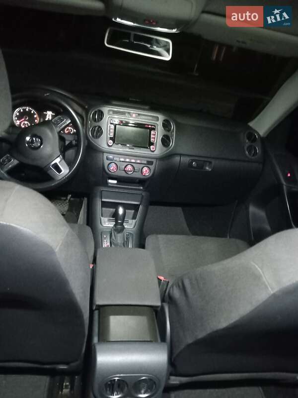 Внедорожник / Кроссовер Volkswagen Tiguan 2014 в Шостке