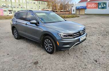 Внедорожник / Кроссовер Volkswagen Tiguan 2019 в Бердичеве