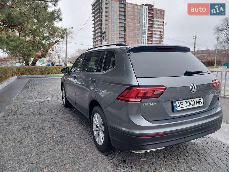 Внедорожник / Кроссовер Volkswagen Tiguan 2019 в Днепре