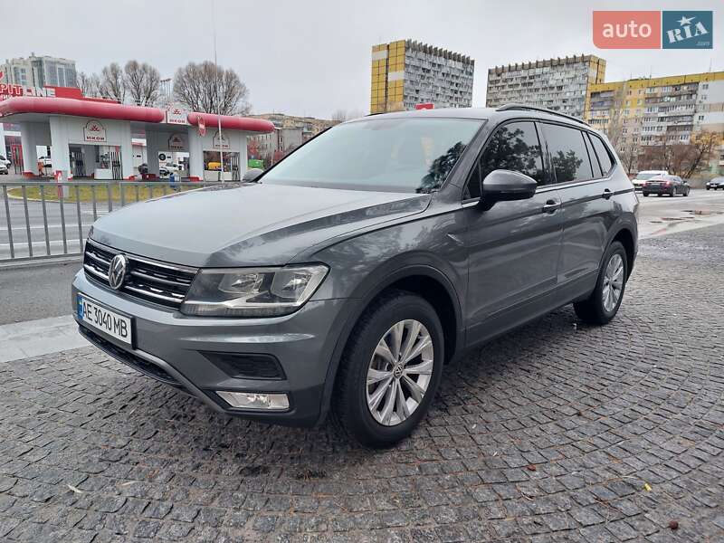 Внедорожник / Кроссовер Volkswagen Tiguan 2019 в Днепре