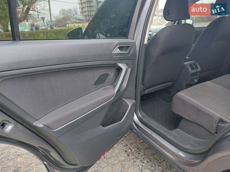 Внедорожник / Кроссовер Volkswagen Tiguan 2019 в Днепре