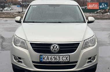 Позашляховик / Кросовер Volkswagen Tiguan 2008 в Києві