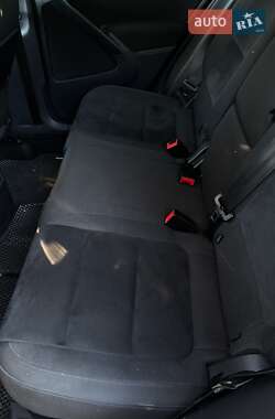 Позашляховик / Кросовер Volkswagen Tiguan 2012 в 