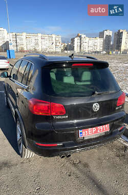 Позашляховик / Кросовер Volkswagen Tiguan 2015 в Києві