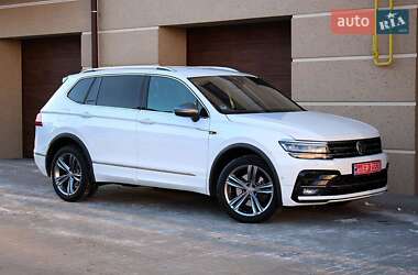 Внедорожник / Кроссовер Volkswagen Tiguan 2019 в Виннице