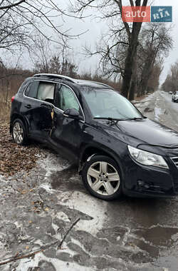 Внедорожник / Кроссовер Volkswagen Tiguan 2010 в Желтых Водах