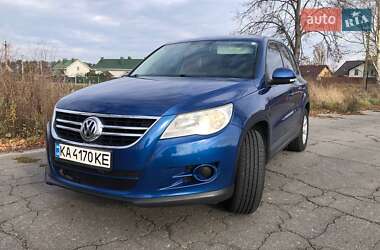 Позашляховик / Кросовер Volkswagen Tiguan 2010 в Василькові