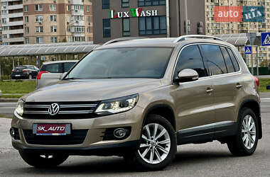 Внедорожник / Кроссовер Volkswagen Tiguan 2012 в Киеве