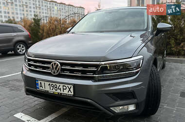 Позашляховик / Кросовер Volkswagen Tiguan 2017 в Києві