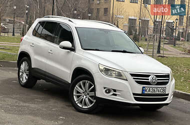 Внедорожник / Кроссовер Volkswagen Tiguan 2009 в Киеве