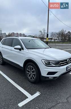 Позашляховик / Кросовер Volkswagen Tiguan 2018 в Києві