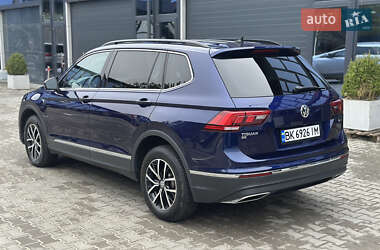 Позашляховик / Кросовер Volkswagen Tiguan 2020 в 