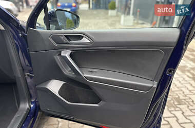 Позашляховик / Кросовер Volkswagen Tiguan 2020 в 