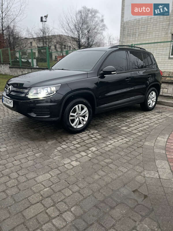 Внедорожник / Кроссовер Volkswagen Tiguan 2016 в Ивано-Франковске