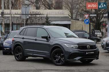 Позашляховик / Кросовер Volkswagen Tiguan 2021 в Києві