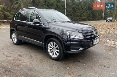 Позашляховик / Кросовер Volkswagen Tiguan 2016 в Бучі