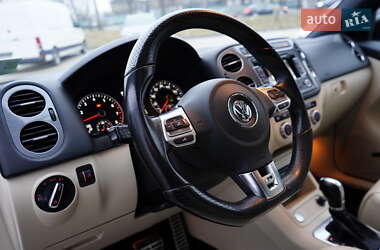 Внедорожник / Кроссовер Volkswagen Tiguan 2015 в Житомире