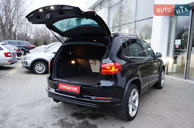 Внедорожник / Кроссовер Volkswagen Tiguan 2015 в Житомире