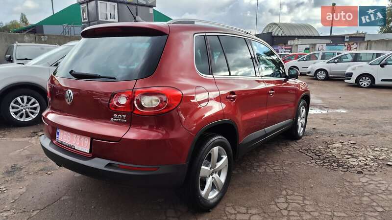 Позашляховик / Кросовер Volkswagen Tiguan 2010 в Чернігові
