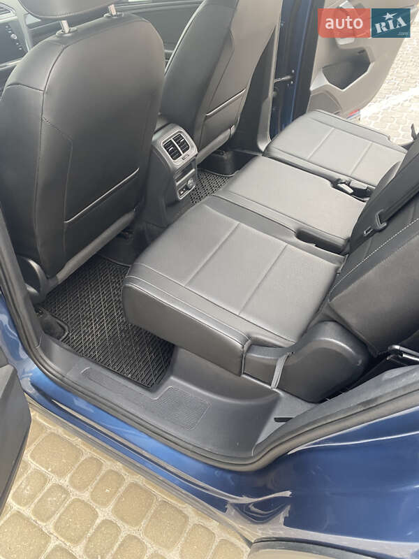 Внедорожник / Кроссовер Volkswagen Tiguan 2018 в Львове