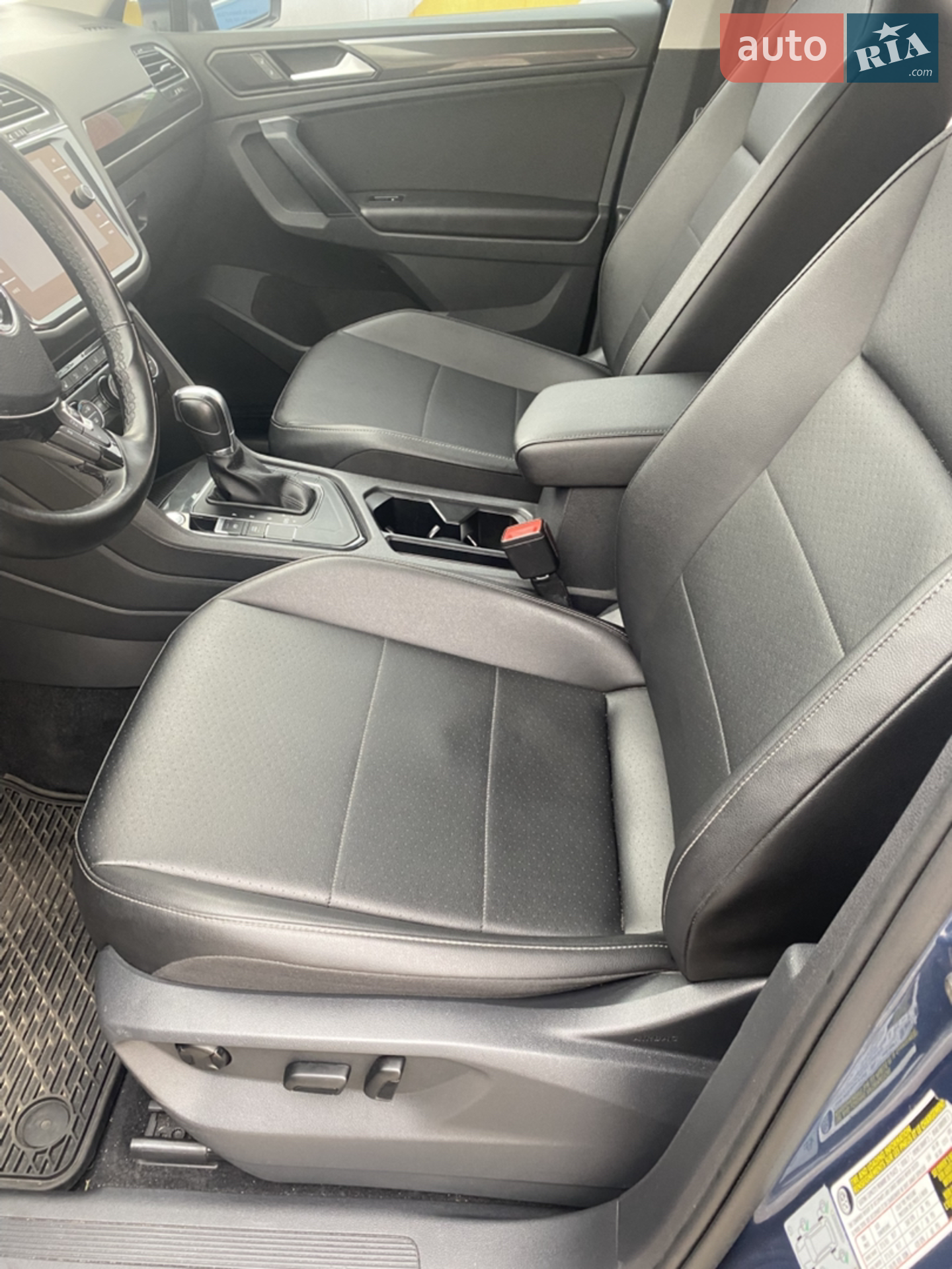 2018 Volkswagen Tiguan - мініатюра 39