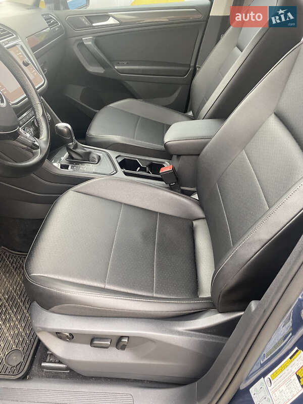 Внедорожник / Кроссовер Volkswagen Tiguan 2018 в Львове