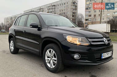 Внедорожник / Кроссовер Volkswagen Tiguan 2016 в Харькове