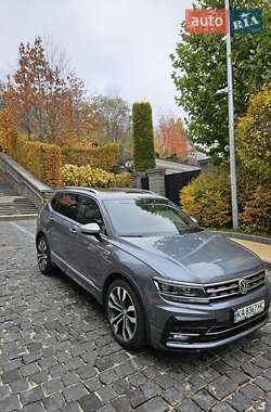 Позашляховик / Кросовер Volkswagen Tiguan 2018 в Києві