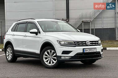 Внедорожник / Кроссовер Volkswagen Tiguan 2017 в Ровно