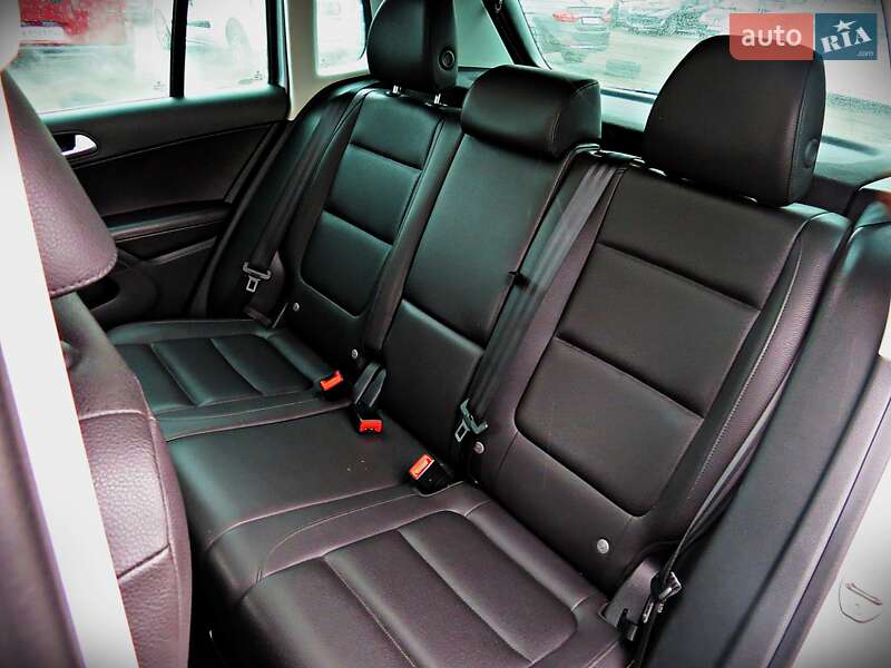 Позашляховик / Кросовер Volkswagen Tiguan 2015 в Черкасах