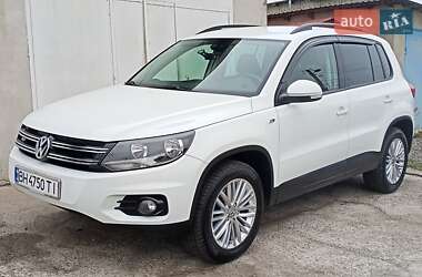 Позашляховик / Кросовер Volkswagen Tiguan 2015 в Одесі