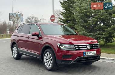 Позашляховик / Кросовер Volkswagen Tiguan 2018 в Одесі