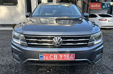 Позашляховик / Кросовер Volkswagen Tiguan 2017 в Миколаєві