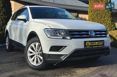 Внедорожник / Кроссовер Volkswagen Tiguan 2018 в Львове