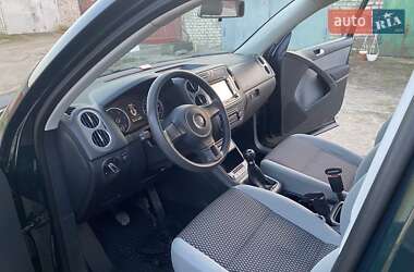 Внедорожник / Кроссовер Volkswagen Tiguan 2010 в Львове