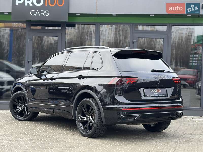 Внедорожник / Кроссовер Volkswagen Tiguan 2021 в Киеве