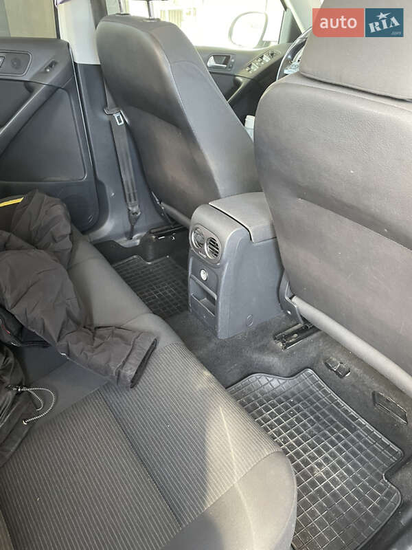 Позашляховик / Кросовер Volkswagen Tiguan 2013 в Ужгороді