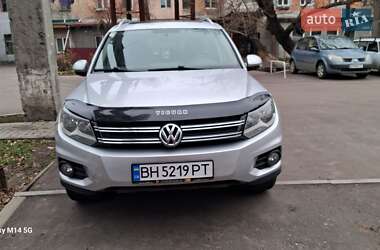 Позашляховик / Кросовер Volkswagen Tiguan 2012 в Одесі