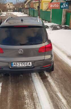 Внедорожник / Кроссовер Volkswagen Tiguan 2012 в Хмельнике