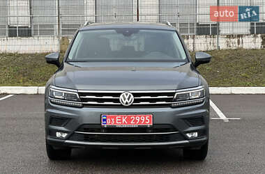 Позашляховик / Кросовер Volkswagen Tiguan 2018 в 