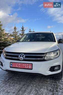 Позашляховик / Кросовер Volkswagen Tiguan 2016 в Львові