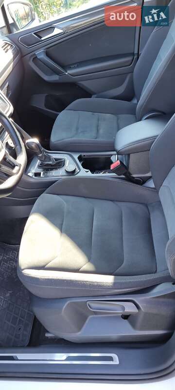 Внедорожник / Кроссовер Volkswagen Tiguan 2018 в Одессе