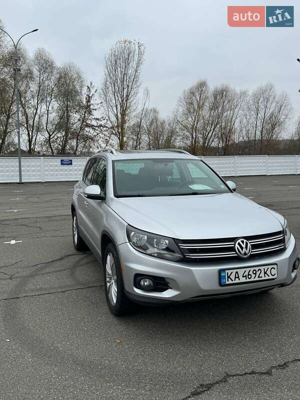 Позашляховик / Кросовер Volkswagen Tiguan 2014 в Києві