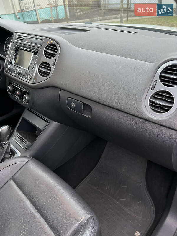 Внедорожник / Кроссовер Volkswagen Tiguan 2012 в Львове фото 9 Внедорожник / Кроссовер Volkswagen Tiguan 2012 в Львове