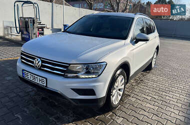 Позашляховик / Кросовер Volkswagen Tiguan 2018 в Миколаєві